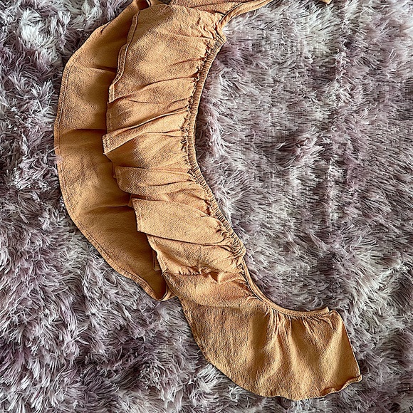 Drape Sleeve Crop Top - Picture 4 of 4